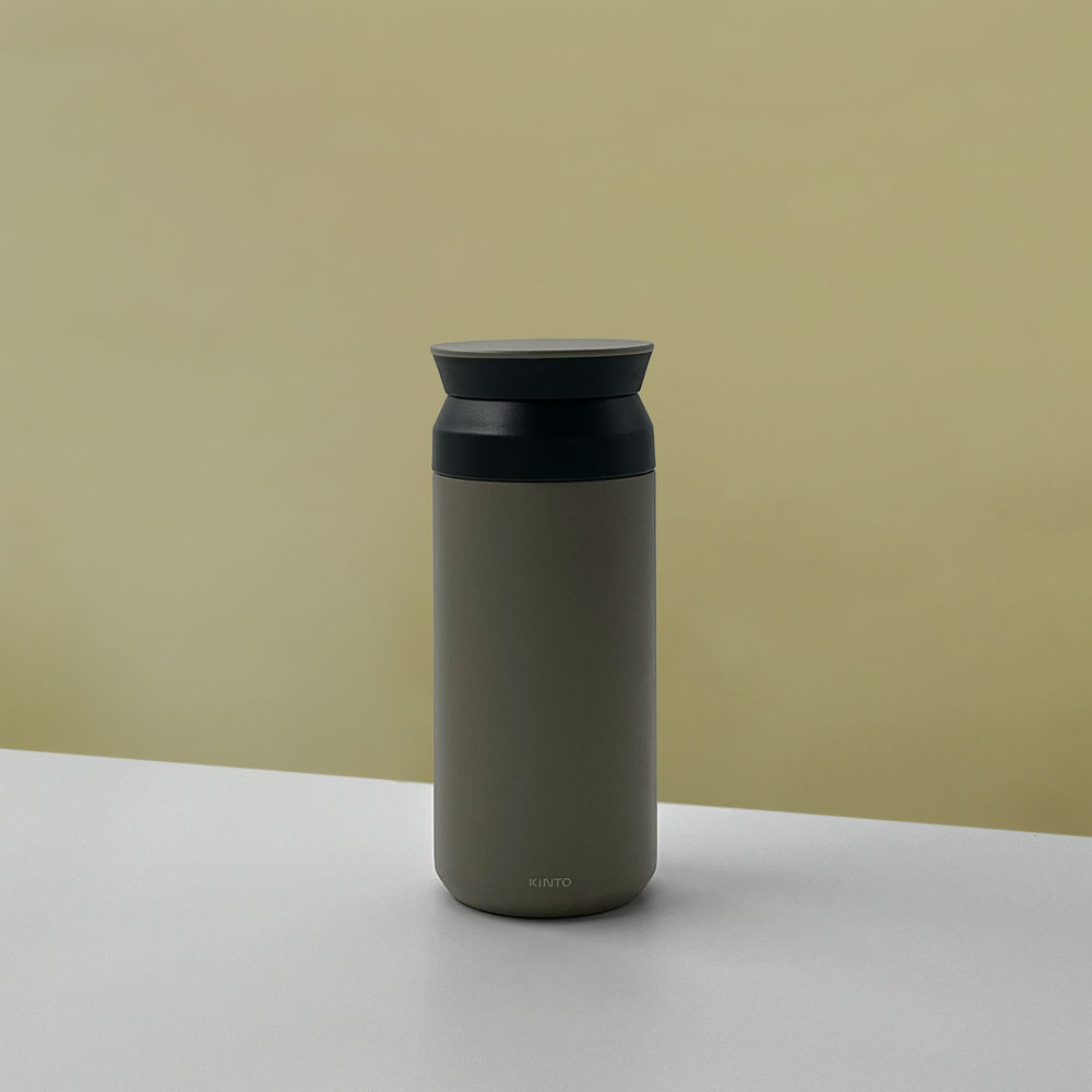 thermos kinto kaki : idéal pour maintenir votre café de spécialité au chaud comme au froid